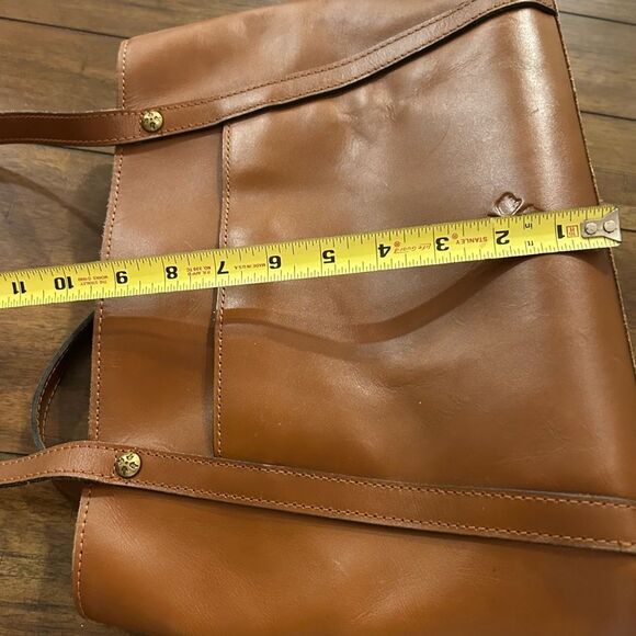 Patricia Nash Heritage Tan Chantilly Vegan Shoulder Bag Style P64501 MSRP 269.00 - Picture 4 of 16